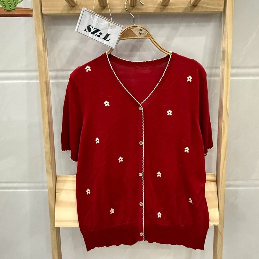 ❤️ Red White Daisy Embroidery Knit Cardigan Top Cute Cottagecore Button Down Tee